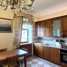 Продажа 3-комн квартиры на вторичном рынке ул Студенческая,  д. 32