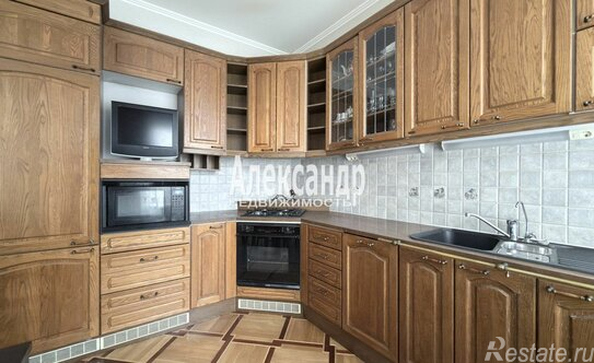 Продажа 2-комн квартиры на вторичном рынке Кузнецовская улица,  д. 36