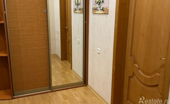 Продажа 1-комн квартиры на вторичном рынке улица Авиаторов,  д. 30