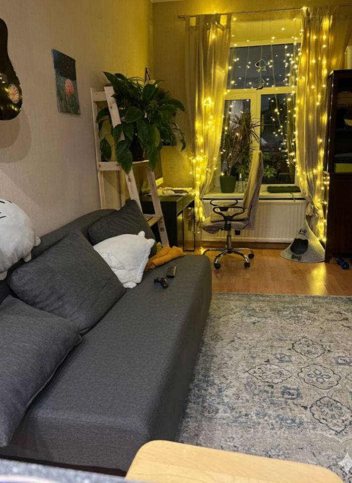 Продажа 2-комн квартиры на вторичном рынке Лермонтовский проспект, 23