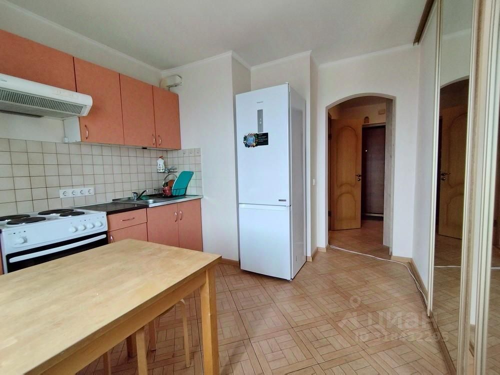 Продажа 1-комн квартиры на вторичном рынке Нахабино пгт, улица Чкалова, 7