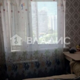 Продажа 3-комн квартиры на вторичном рынке ул Липецкая,  д. 17,  к. 1