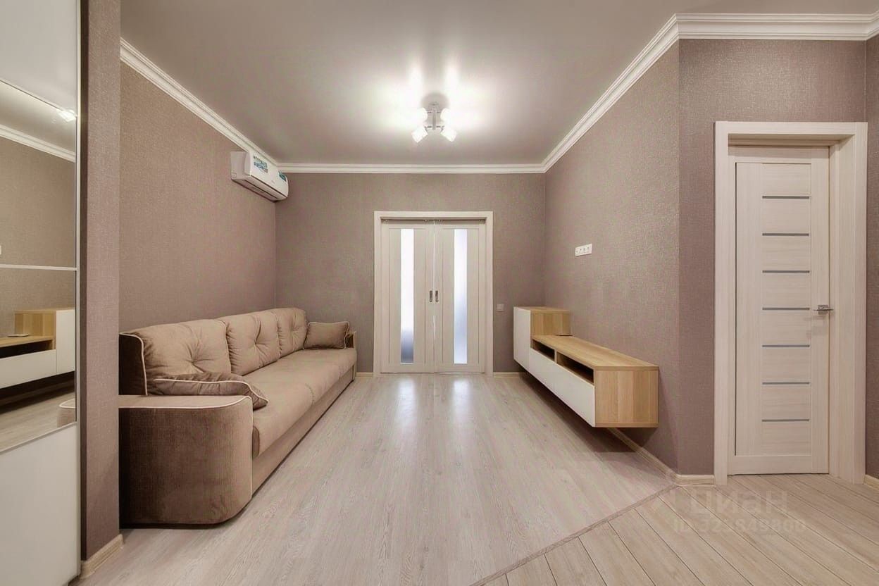 Аренда 2-комн квартиры на вторичном рынке Одинцово, улица Гвардейская, 11