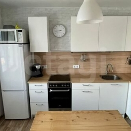 Продажа 3-комн квартиры на вторичном рынке Кудрово г, Ленинградская ул,  д. 5