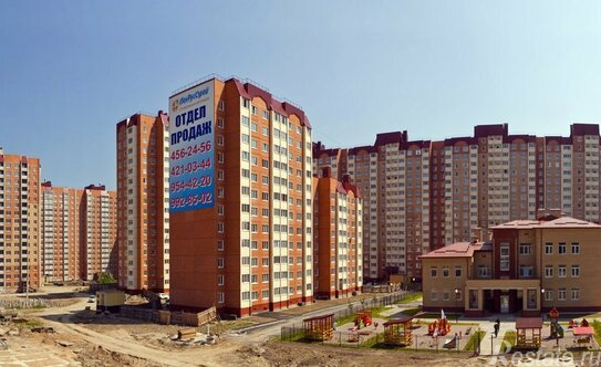 Продажа 4-комн квартиры на вторичном рынке улица Коммунаров,  д. 188 к3