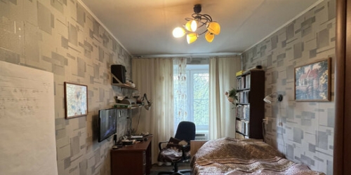 2-комн квартира ул Ленсовета,  д. 83