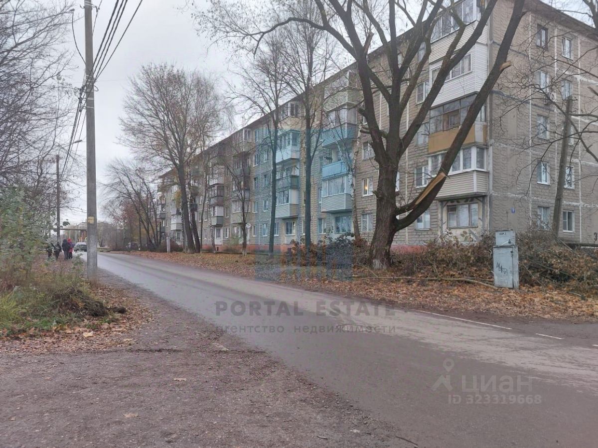 Продажа 2-комн квартиры на вторичном рынке Крюково пгт, улица Зеленая, 3