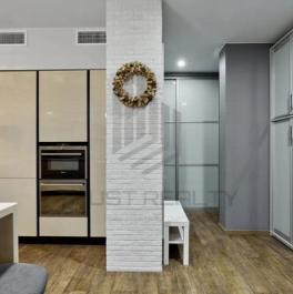 Продажа 2-комн квартиры на вторичном рынке Краснопутиловская ул,  д. 113,  к. 1