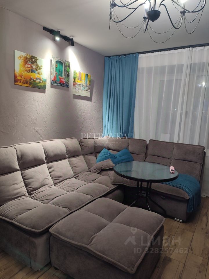 Продажа 2-комн квартиры на вторичном рынке Судостроительная улица, 27К3