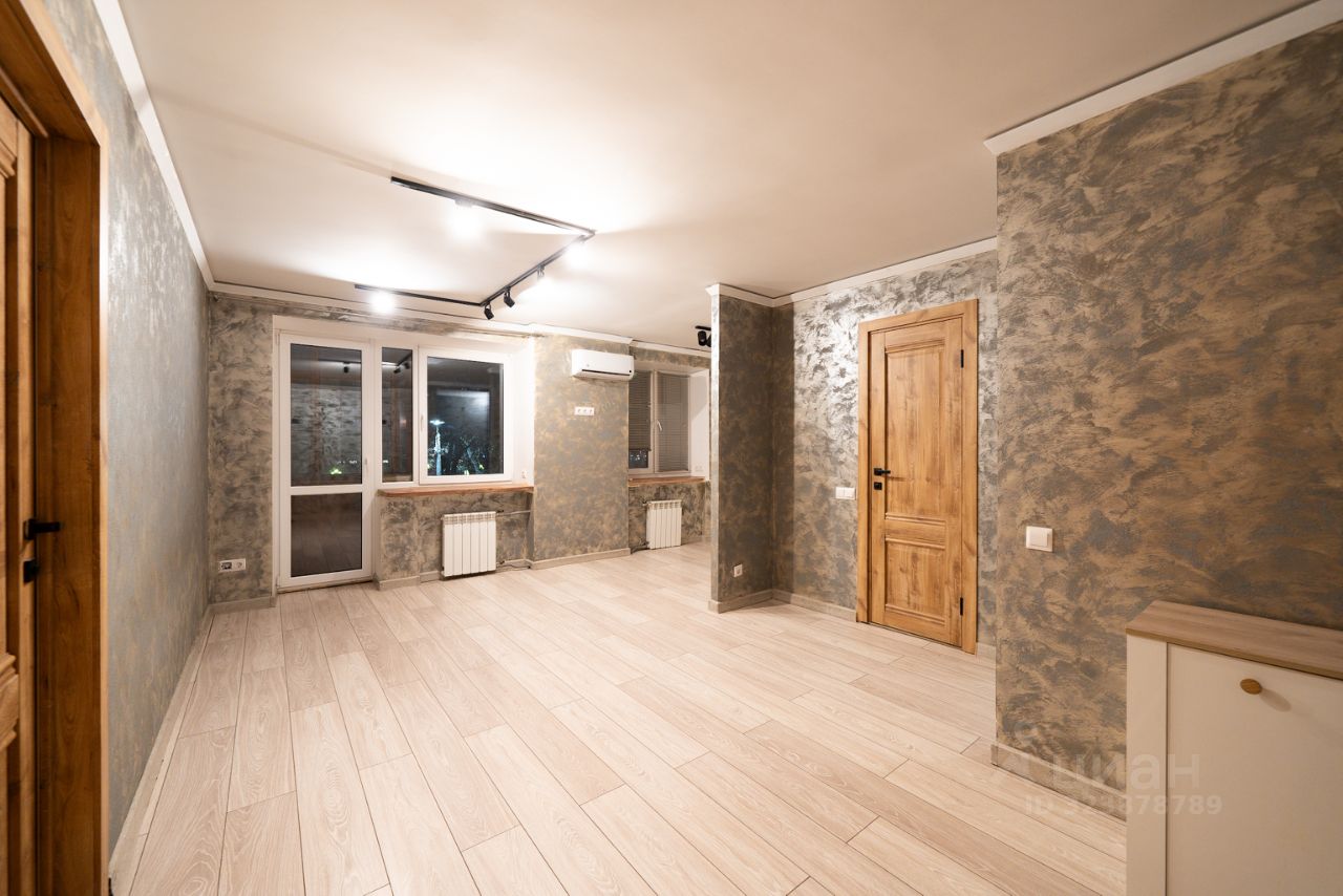 Продажа 2-комн квартиры на вторичном рынке Красногорск, Речная улица, 6