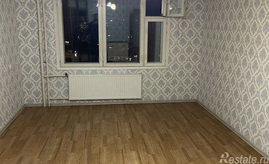 Продажа 2-комн квартиры на вторичном рынке улица Бадаева,  д. 8 к2