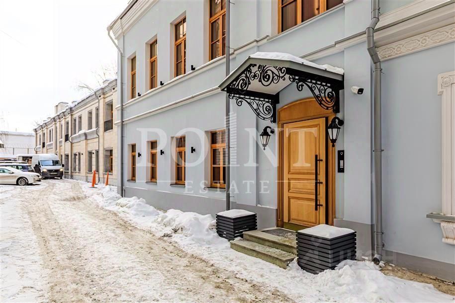 Продажа 3-комн квартиры на вторичном рынке улица Пречистенка, 33/19С1