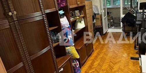 2-комн квартира улица Молостовых, 16К4