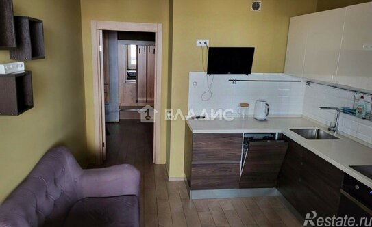 Продажа 2-комн квартиры на вторичном рынке Радиальная 6-я ул,  д. 3 к6