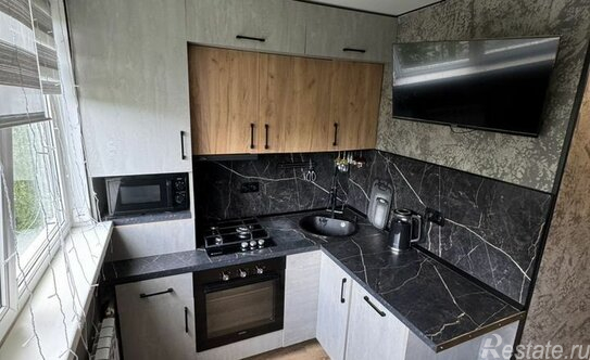 Продажа 1-комн квартиры на вторичном рынке ул Подводника Кузьмина,  д. 17