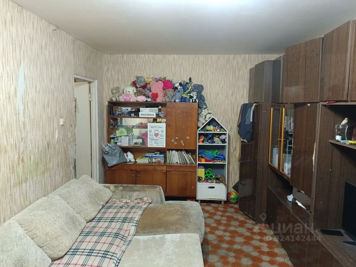 Продажа 2-комн квартиры на вторичном рынке Коломна, улица Шилова,  д. 3А