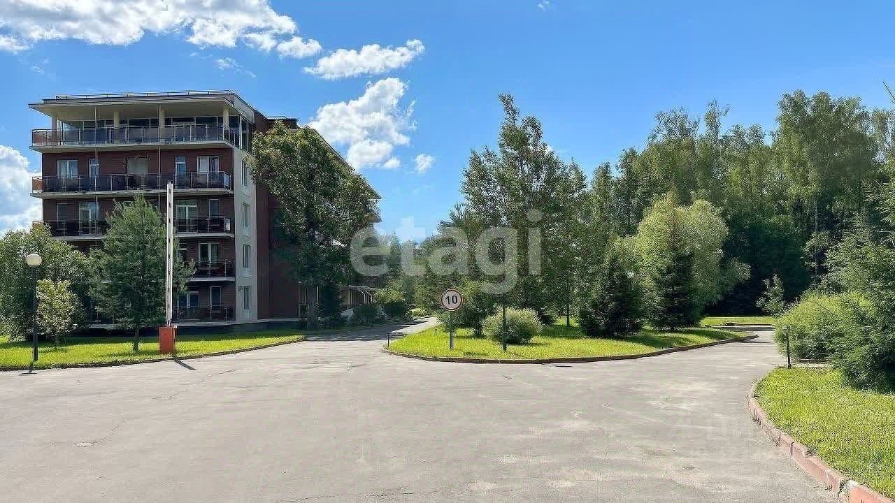 Продажа 2-комн квартиры на вторичном рынке Витро Вилладж База отдыха, к4