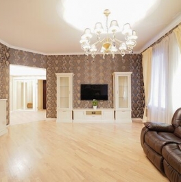 Продажа 5-комн квартиры на вторичном рынке ул Рылеева,  д. 33