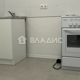 Продажа 3-комн квартиры на вторичном рынке Амурская ул,  д. 1 к1