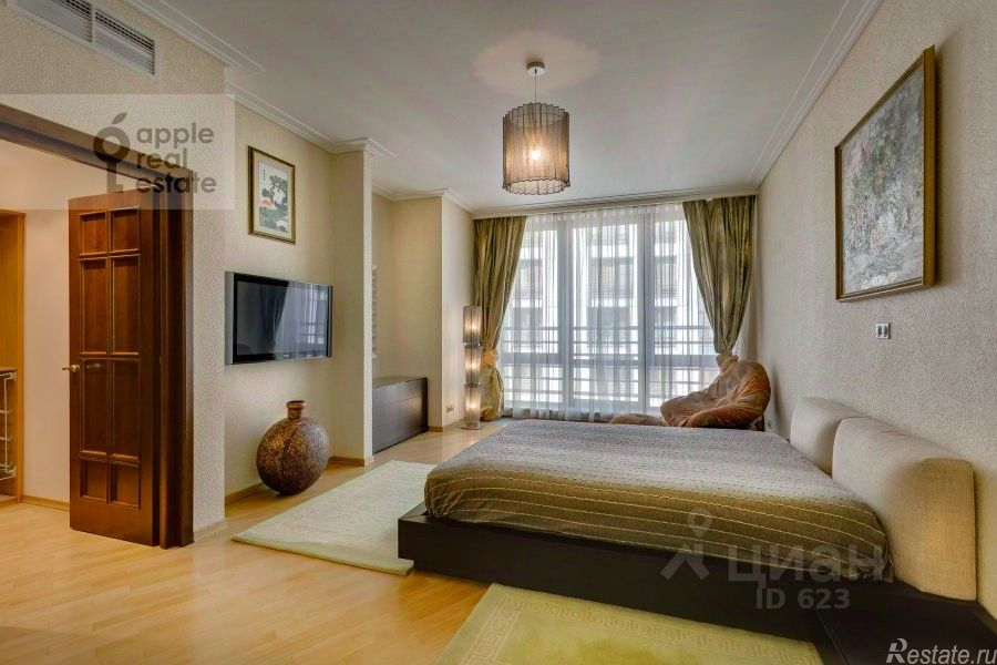 Аренда 4-комн квартиры на вторичном рынке Зачатьевский 1-й пер,  д. 5