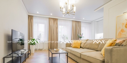 3-комн квартира Ораниенбаумская улица,  д. 3