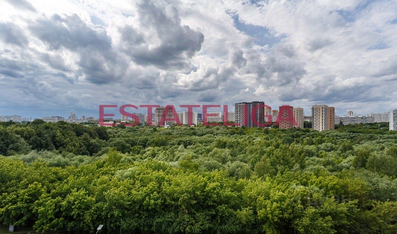 Продажа 2-комн квартиры на вторичном рынке Нежинская улица, 1к2