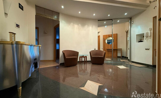 Продажа 3-комн квартиры на вторичном рынке Подколокольный пер