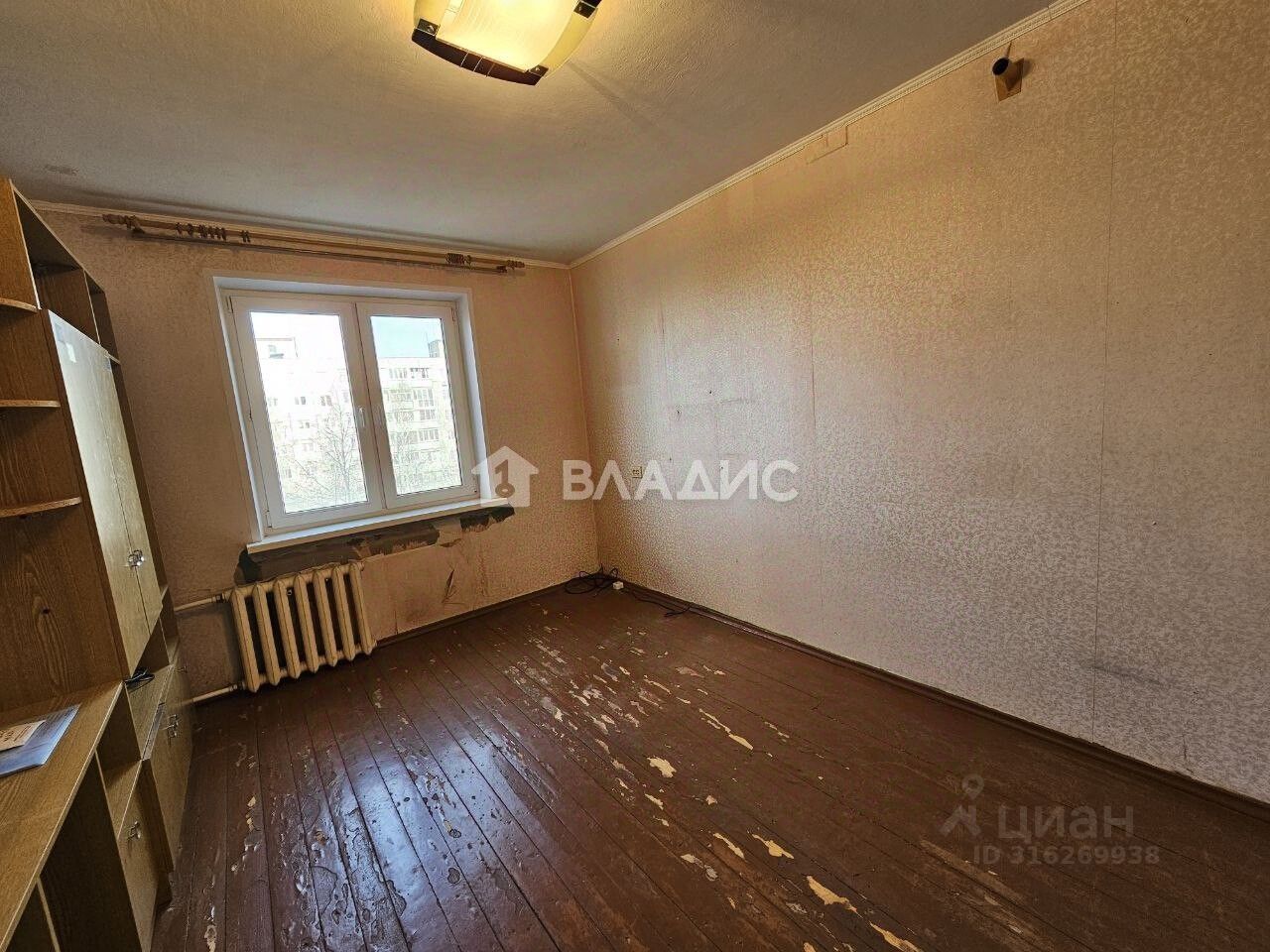 Продажа 3-комн квартиры на вторичном рынке Новлянский мкр, улица Новлянская,  д. 12Г