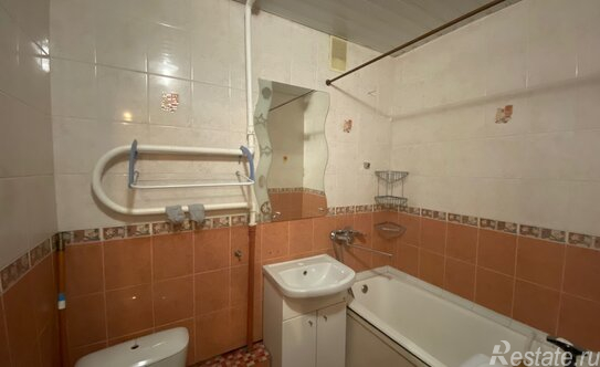 Продажа 3-комн квартиры на вторичном рынке ул Чугунные Ворота,  д. 17