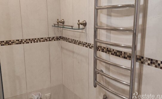 Продажа 2-комн квартиры на вторичном рынке ул Лазурная,  д. 10