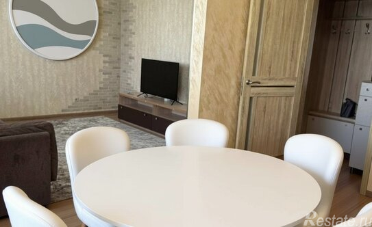 Продажа 3-комн квартиры на вторичном рынке Чёрная, Садовая улица,  д. 10