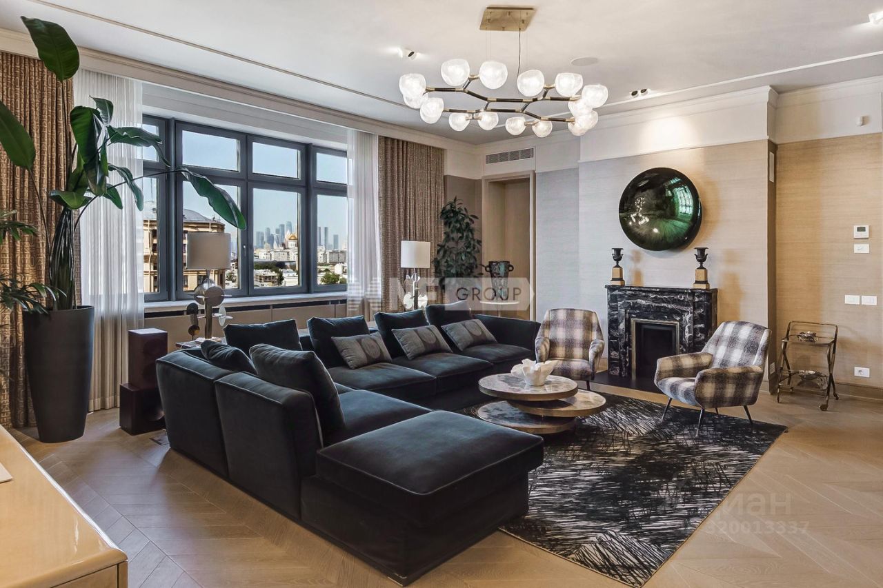 Продажа 6-комн квартиры на вторичном рынке Большая Татарская улица, 7к1