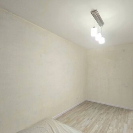 Продажа 3-комн квартиры на вторичном рынке Юнтоловский пр-кт,  д. 49,  к. 4