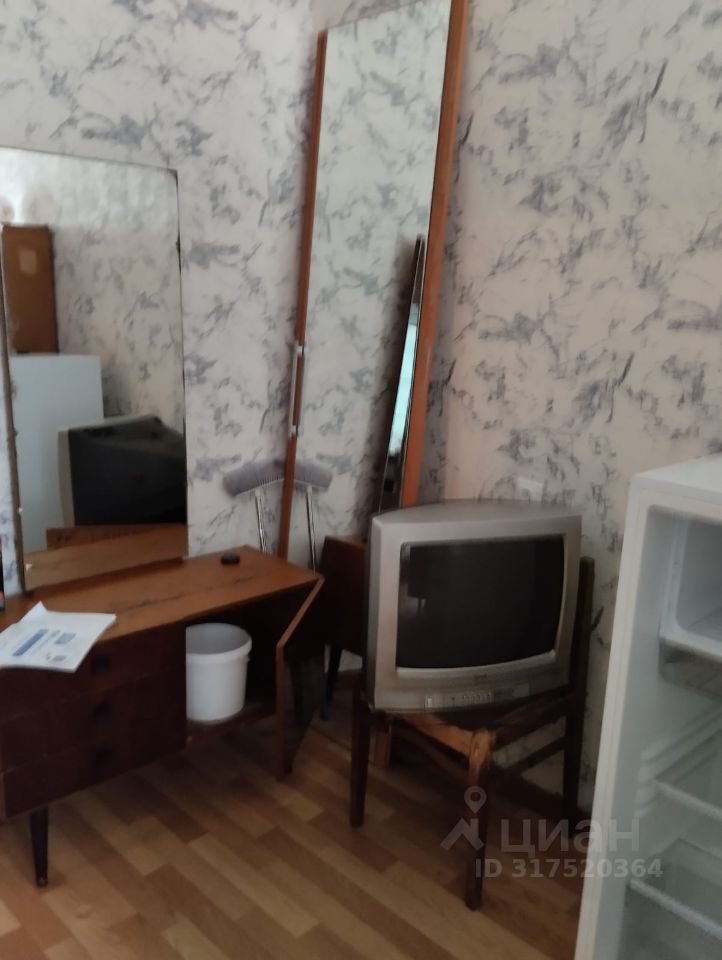 Аренда комнаты Ломоносов, Петровский переулок, 4