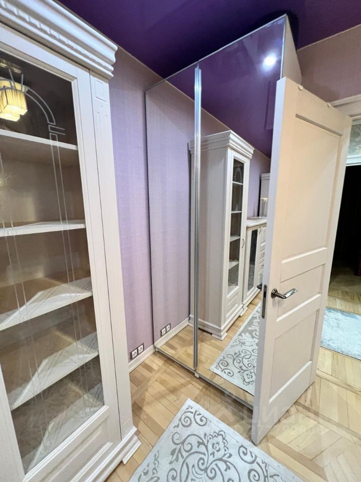 Аренда 3-комн квартиры на вторичном рынке улица Декабристов, 10К2