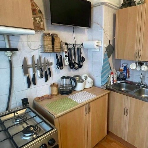 3-комн квартира улица Репина, 5