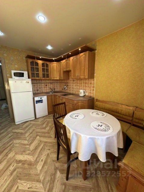 Аренда 1-комн квартиры на вторичном рынке проспект Юрия Гагарина, 48к2