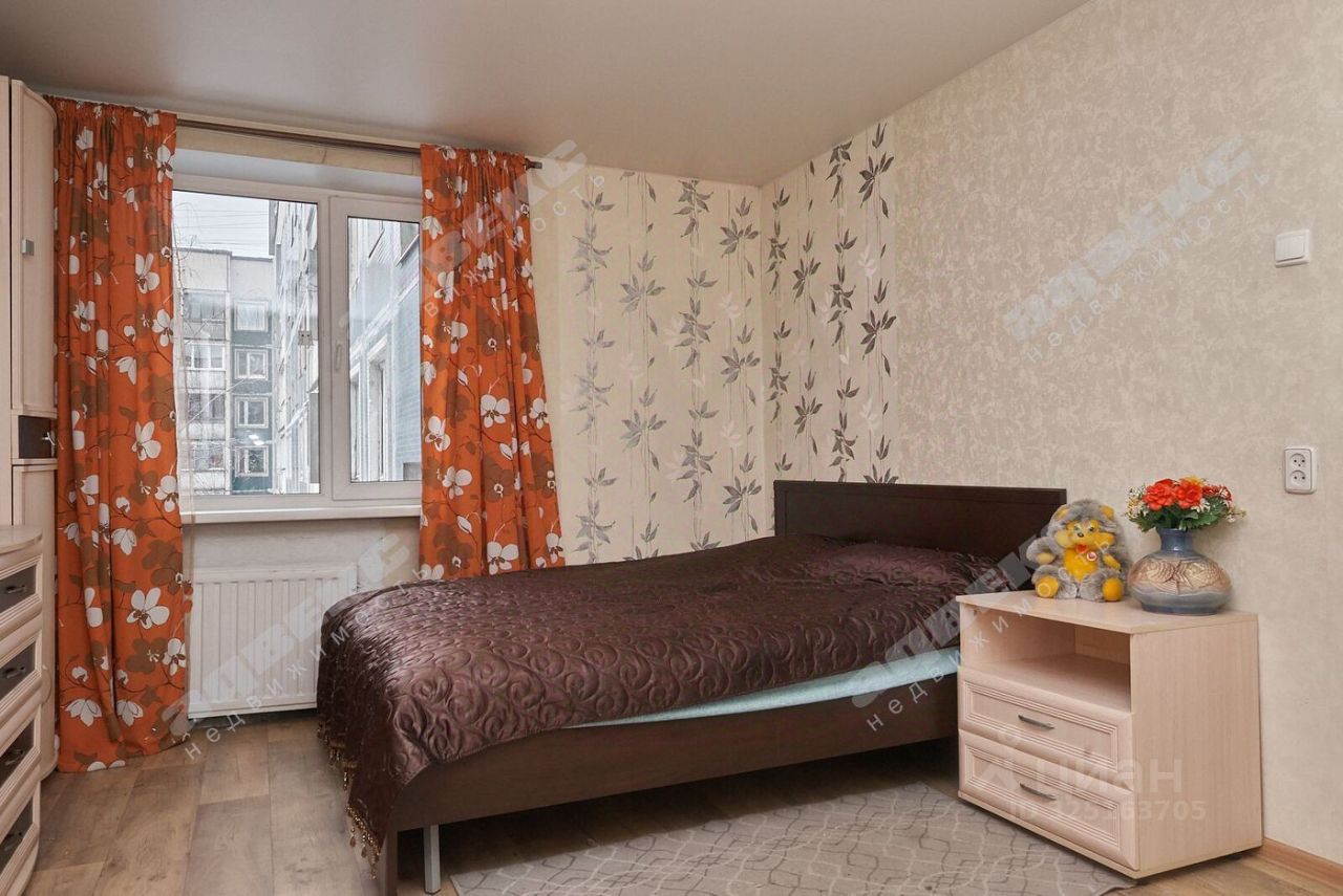 Продажа 2-комн квартиры на вторичном рынке Северный проспект, 8К1