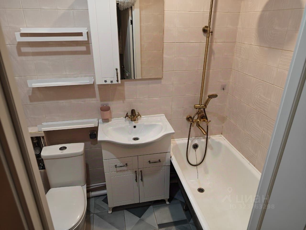 Продажа 3-комн квартиры на вторичном рынке Дибуновская улица, 47