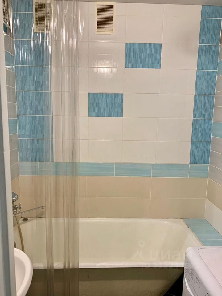 Продажа 1-комн квартиры на вторичном рынке Колпино, улица Коммуны, 23