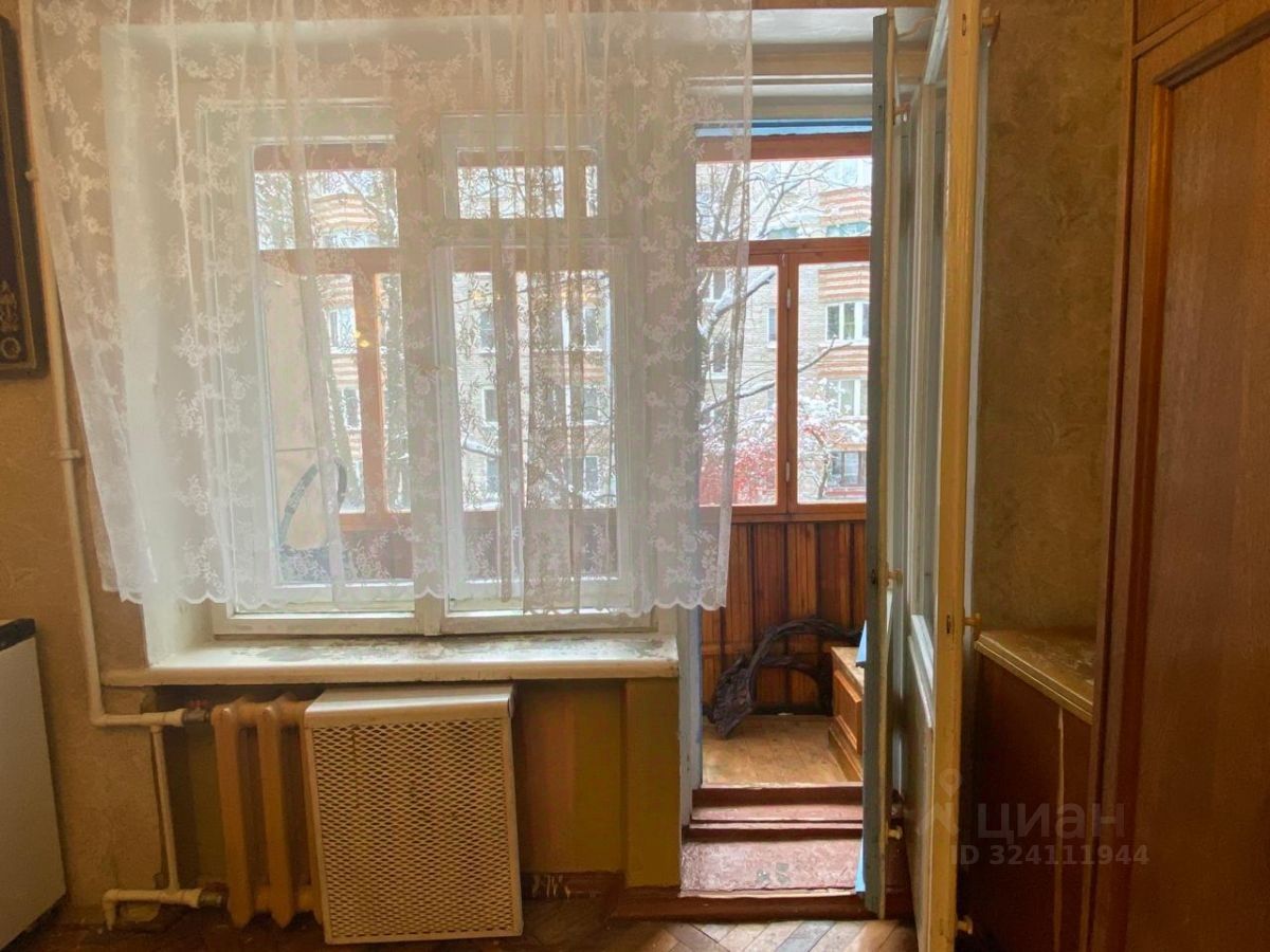 Продажа 1-комн квартиры на вторичном рынке Красное Село, улица Лермонтова, 12к2