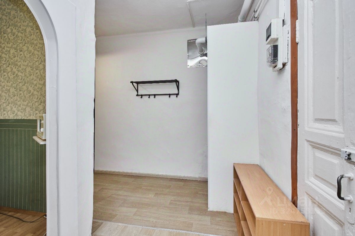 Продажа 3-комн квартиры на вторичном рынке Гороховая улица, 34