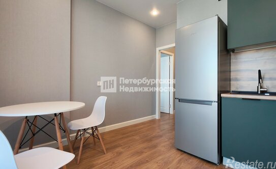 Продажа 1-комн квартиры на вторичном рынке площадь Европы