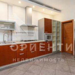 Продажа 2-комн квартиры на вторичном рынке Гранатный пер,  д. 7,  к. 2