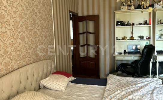 Продажа 3-комн квартиры на вторичном рынке улица Цюрупы,  д. 6