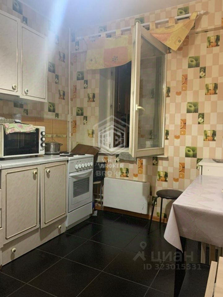 Продажа 2-комн квартиры на вторичном рынке Одинцово, Вокзальная улица, 37