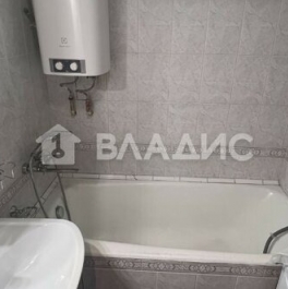 Продажа 3-комн квартиры на вторичном рынке Подольск г, Климовск мкр, Индустриальная ул,  д. 9