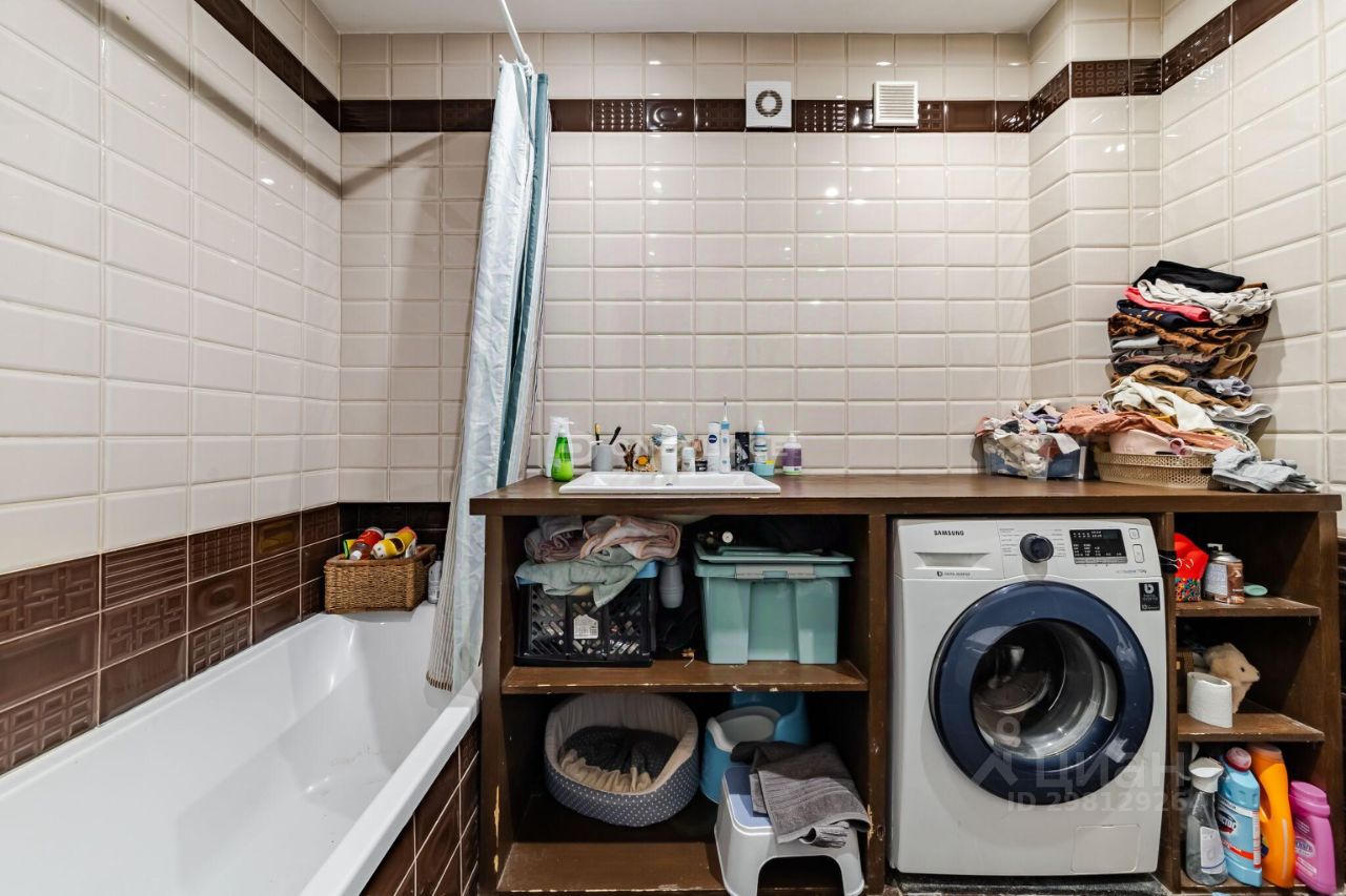 Продажа 2-комн квартиры на вторичном рынке пос. Лисий Нос, Раздельный проспект, 33