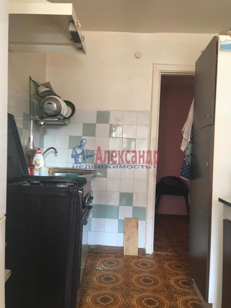 Продажа 1-комн квартиры на вторичном рынке Выборг г., Кутузова бул. ,  д. 11