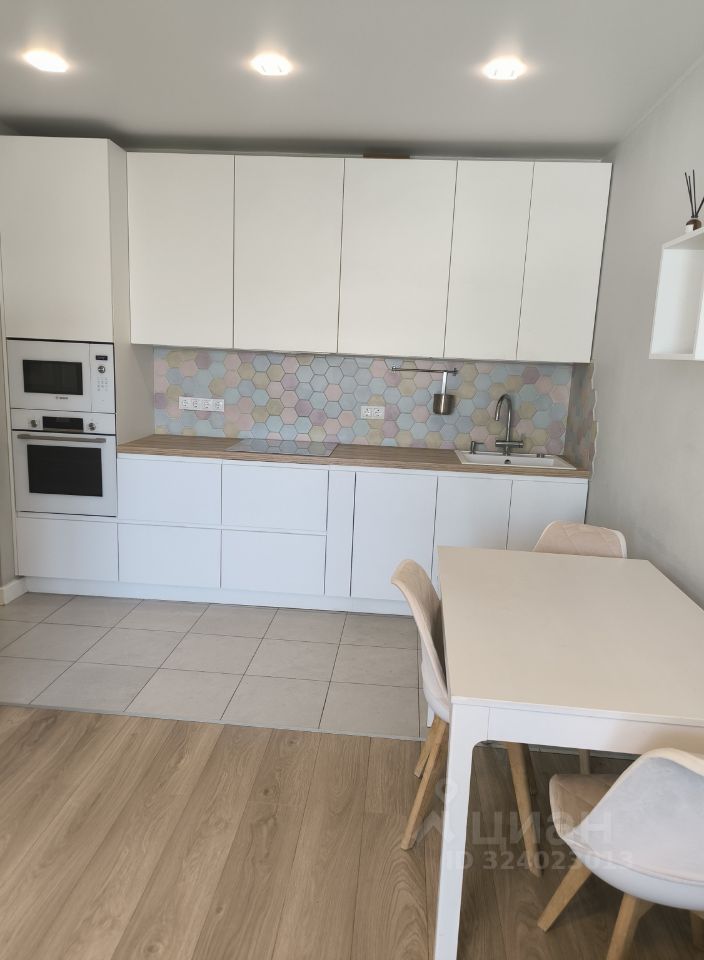 Продажа 3-комн квартиры на вторичном рынке Полярная улица, 27к4